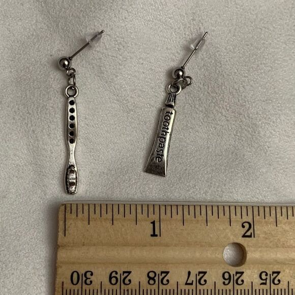 Dental Tooth Toothpaste Toothbrush Earrings - Picture 11 of 12